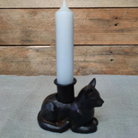 kandelaar kat liggend